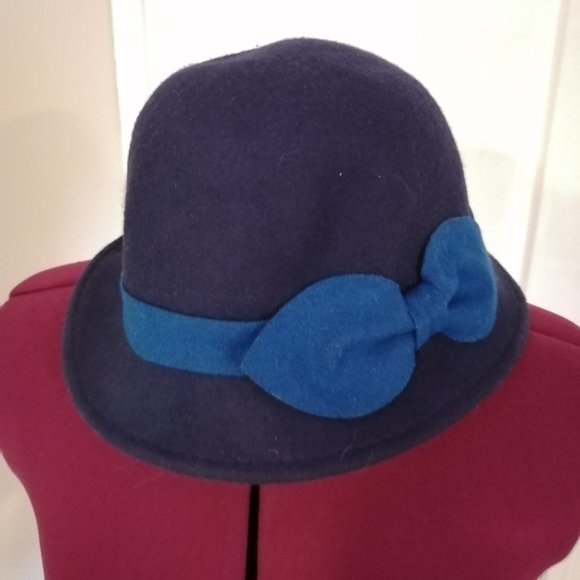 Navy Cloche Hat with Bow - Picture 1 of 1